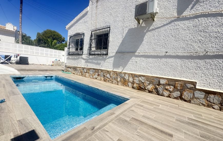 Sale - Villa - Blue Lagoon