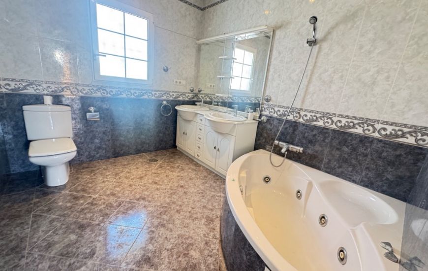 Venta - Villa - San Miguel de Salinas - San Miguel