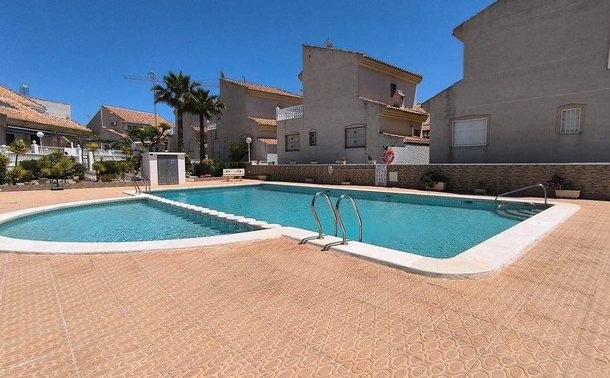 Sale - Half Vrijstaand Huis - Ciudad Quesada