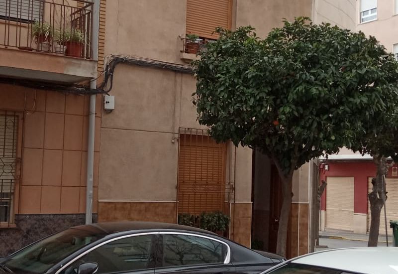 Sale - Commercial - Cieza