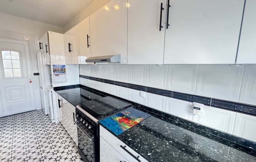 Sale - Villa - Villamartin