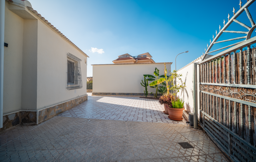 Sale - Villa - Ciudad Quesada