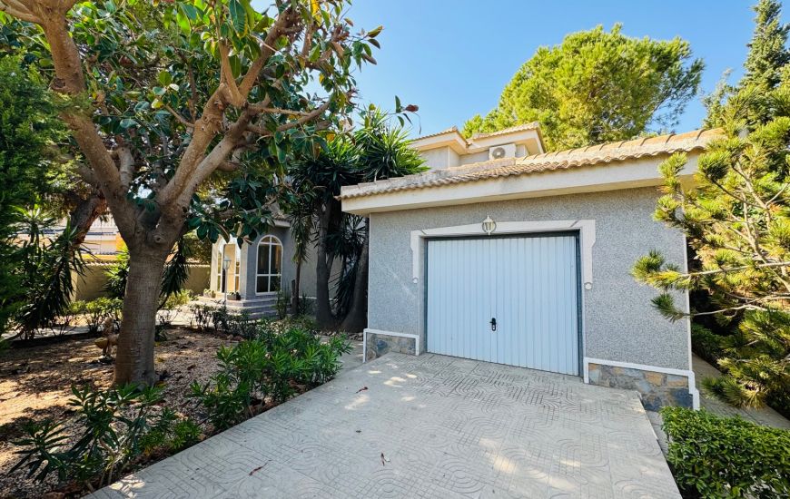 Sale - Villa - Ciudad Quesada