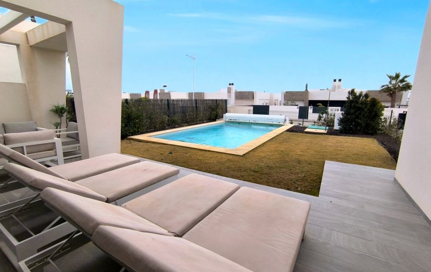 Venta - Villa - Algorfa