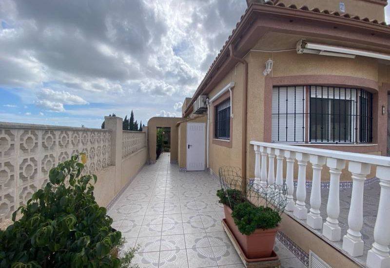 Sale - Villa - Los Alcázares