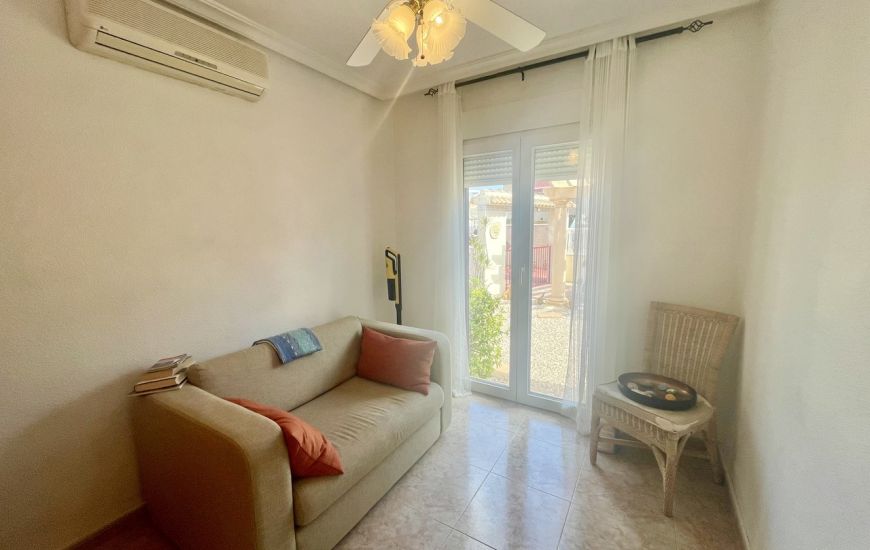 Sale - Villa - Algorfa