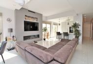 Sale - Villa - Villamartin