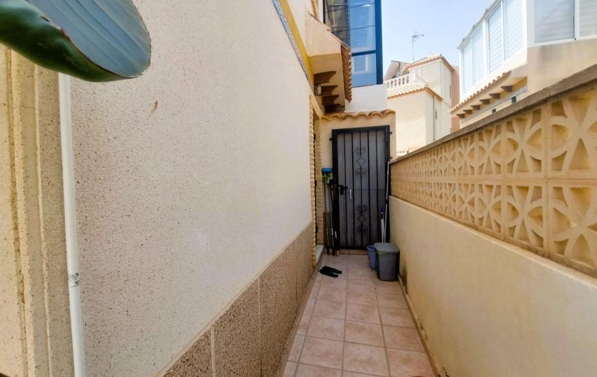 Sale - Semi Detached - Torrevieja