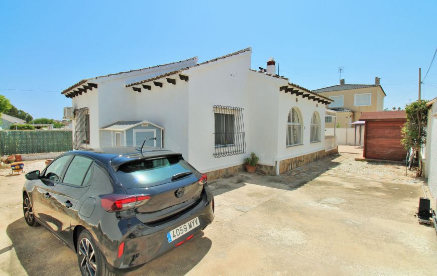 Sale - Villa - Villamartin