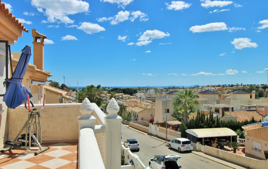 Sale - Villa - Villamartin