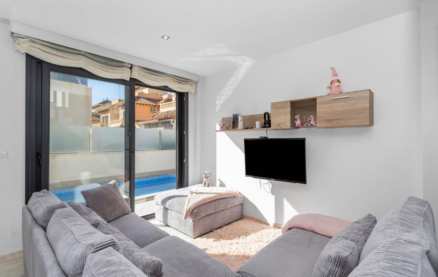 Sale - Villa - Torrevieja