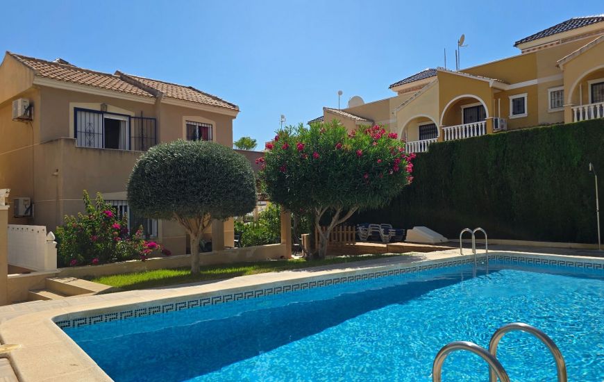 Sale - Villa - Orihuela Costa