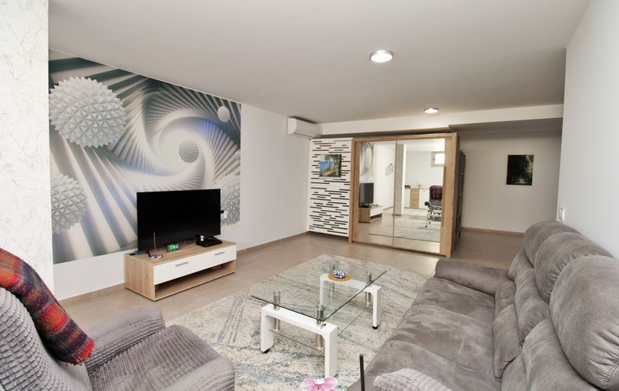 Sale - Villa - Villamartin