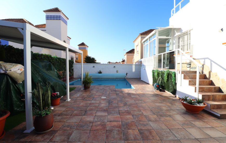 Sale - Villa - Orihuela Costa