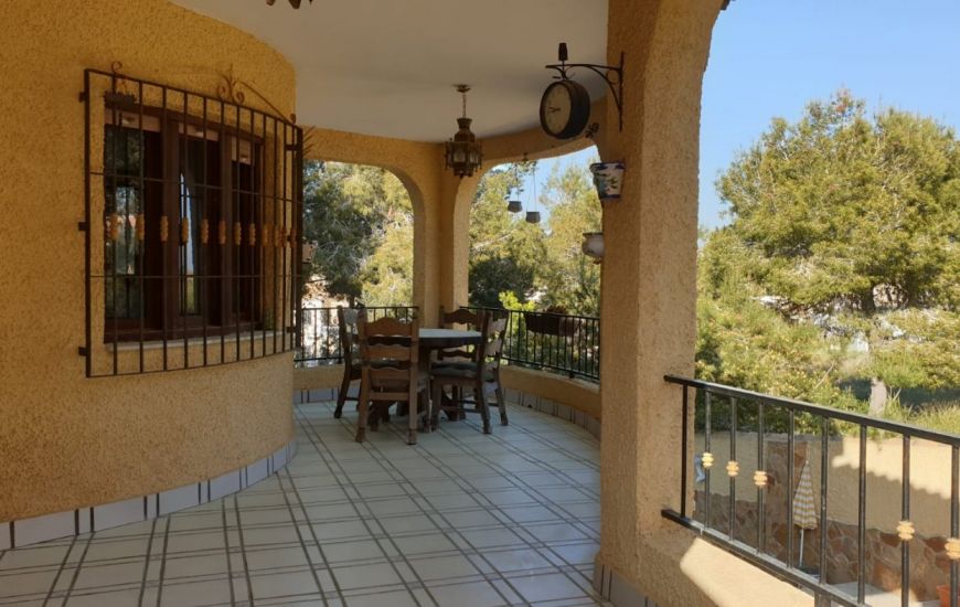 Sale - Villa - Villamartin