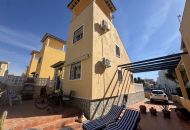 Sale - Villa - Villamartin