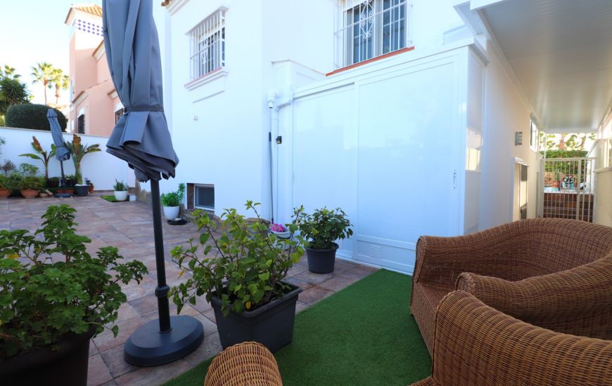 Sale - Villa - Orihuela Costa