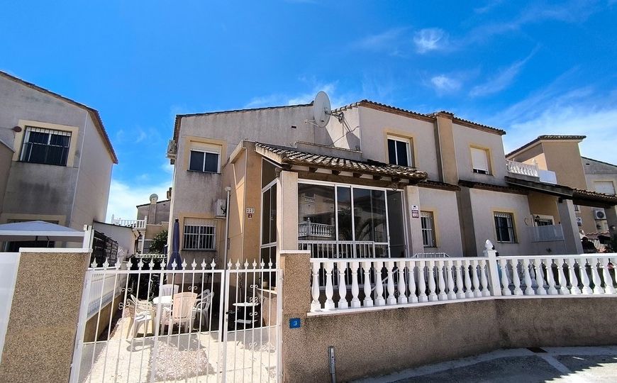 Sale - Half Vrijstaand Huis - Algorfa