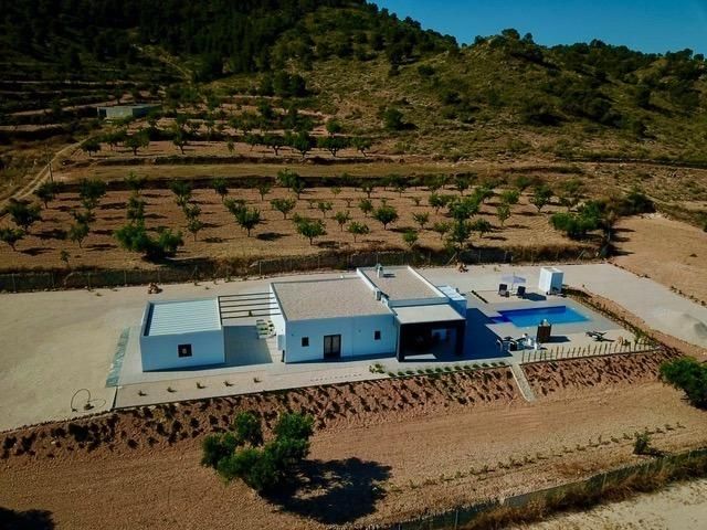 New Build - Villa - Hondón de las Nieves