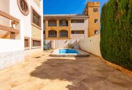 Sale - Villa - Villamartin