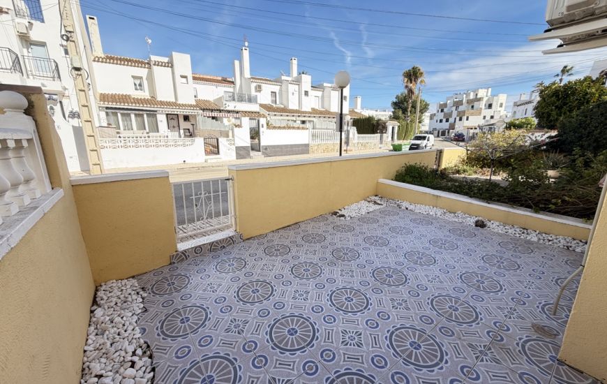 Sale - Apartments - Villamartin