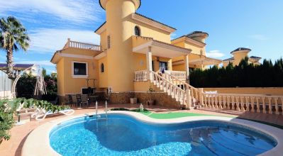 Villa - Sale - Villamartin - Villamartin
