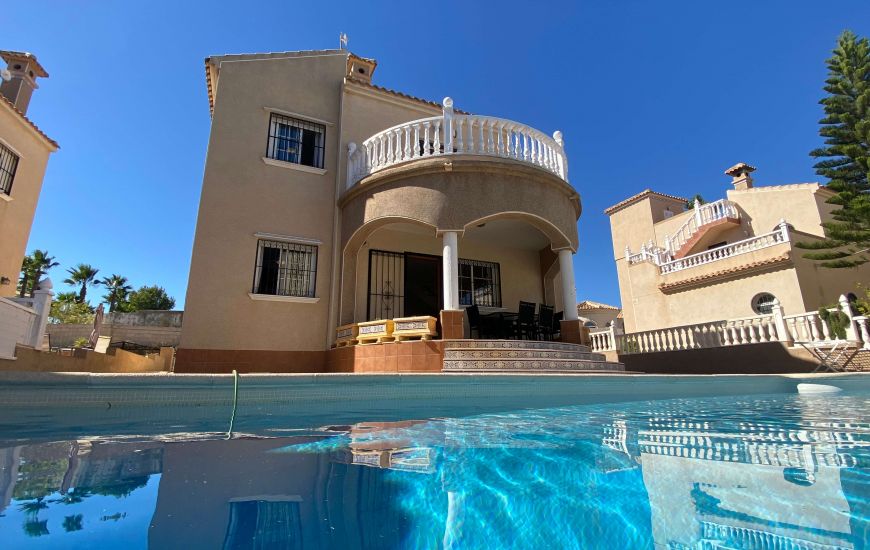 Sale - Villa - El Galan