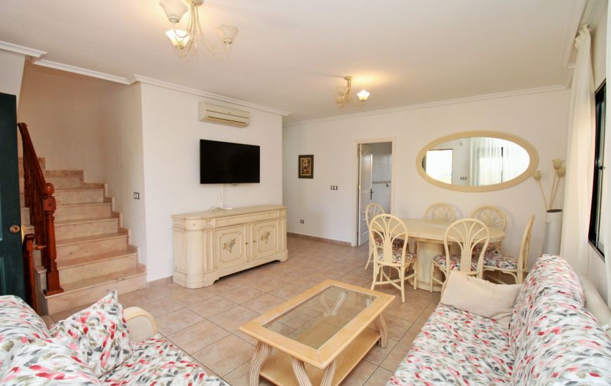 Sale - Villa - Villamartin