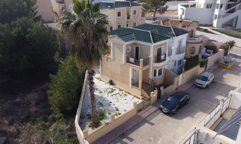 Venta - Villa - Orihuela
