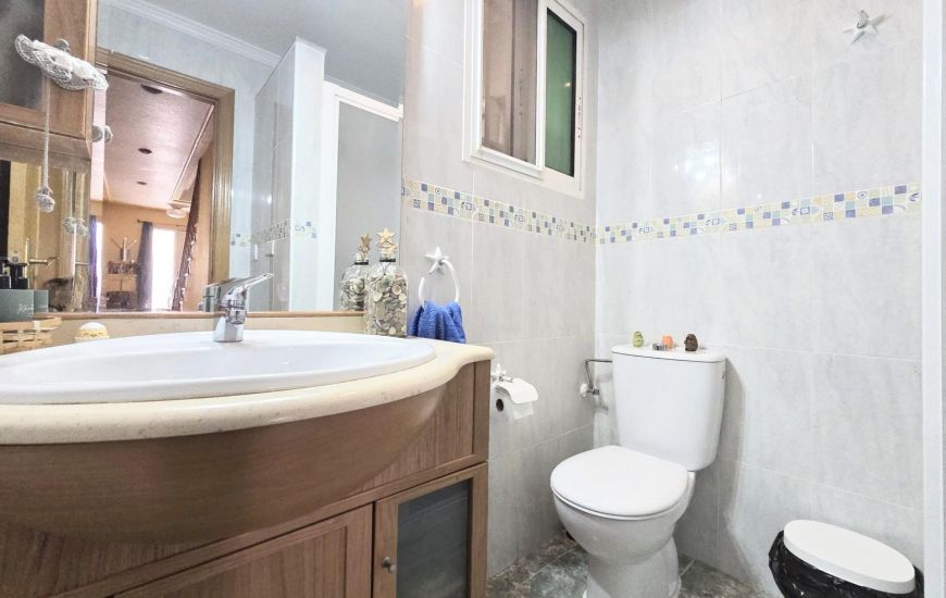 Sale - Rijtjeshuis - Monovar