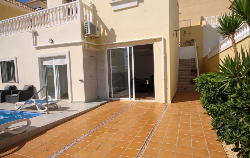 Sale - Villa - Orihuela Costa