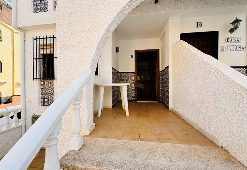 Sale - Townhouse / Duplex/Corner - 