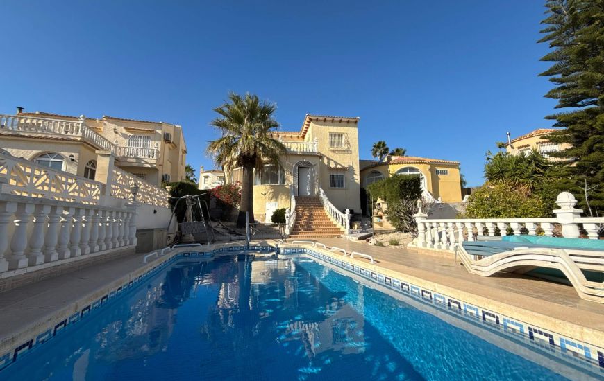 Venta - Villa - Villamartin