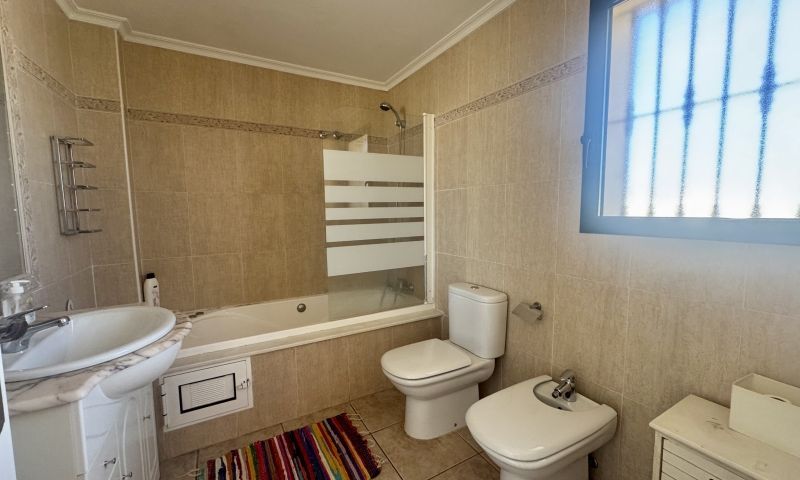 Sale - Villa - Villamartin