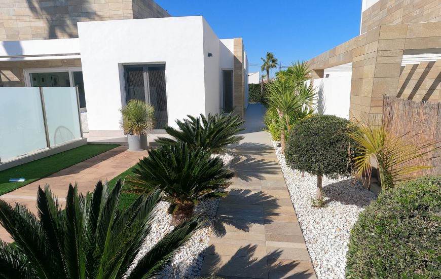 Sale - Villa - Algorfa