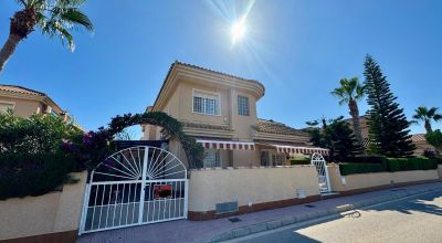 Villa - Sale - Torrevieja - Torrevieja