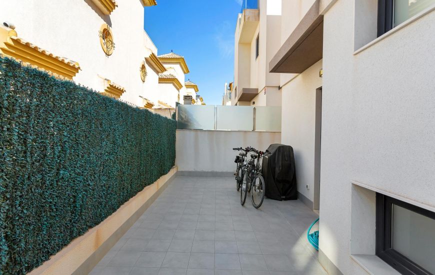 Sale - Villa - Torrevieja