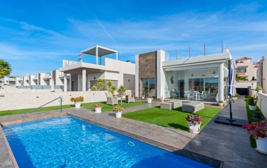 Sale - Villa - Villamartin