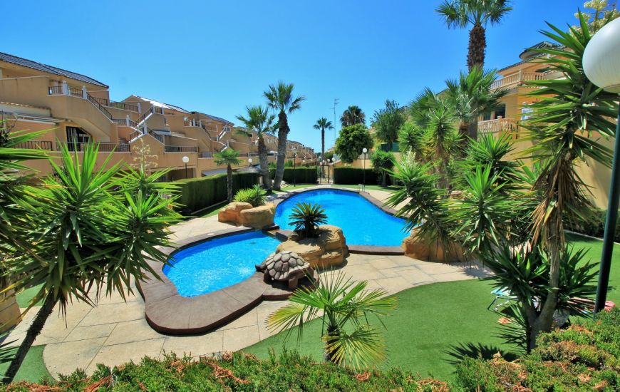 Sale - Villa - Villamartin