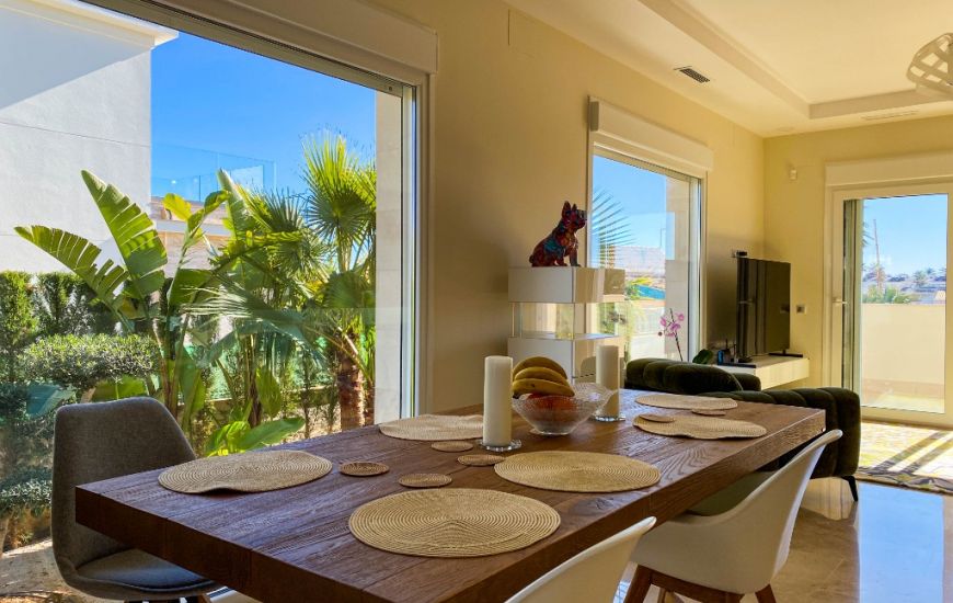 Sale - Villa - La Zenia