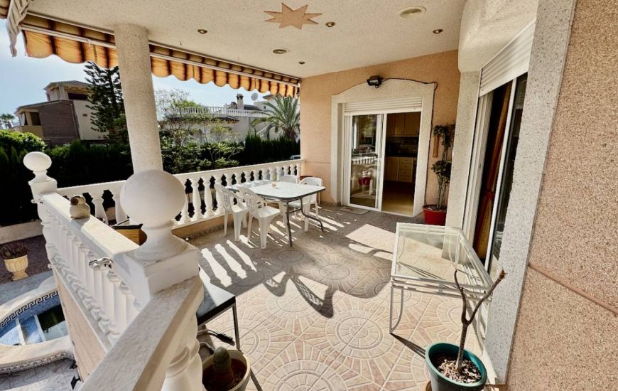 Sale - Villa - Benferri