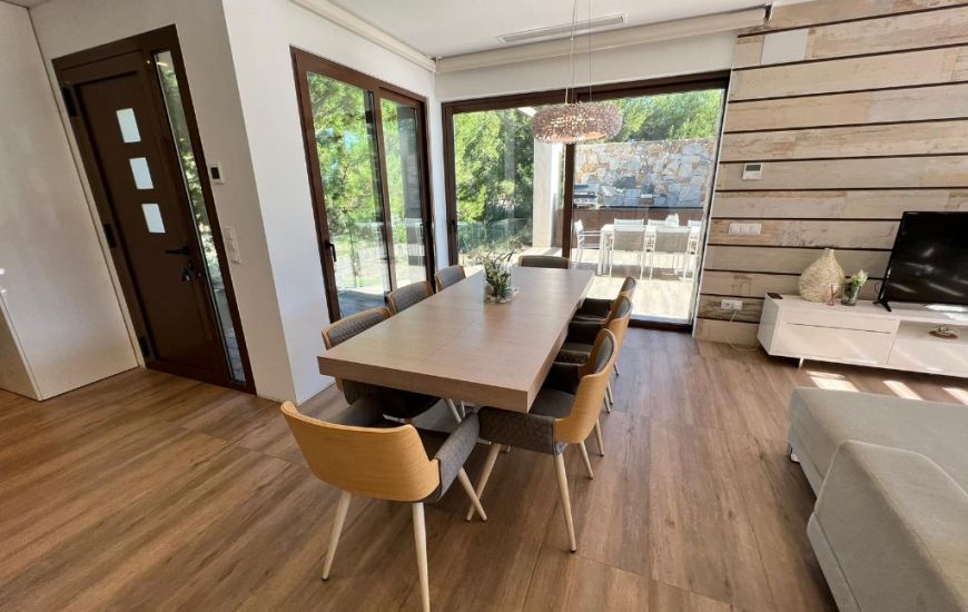 Venta - Villa - Las Colinas