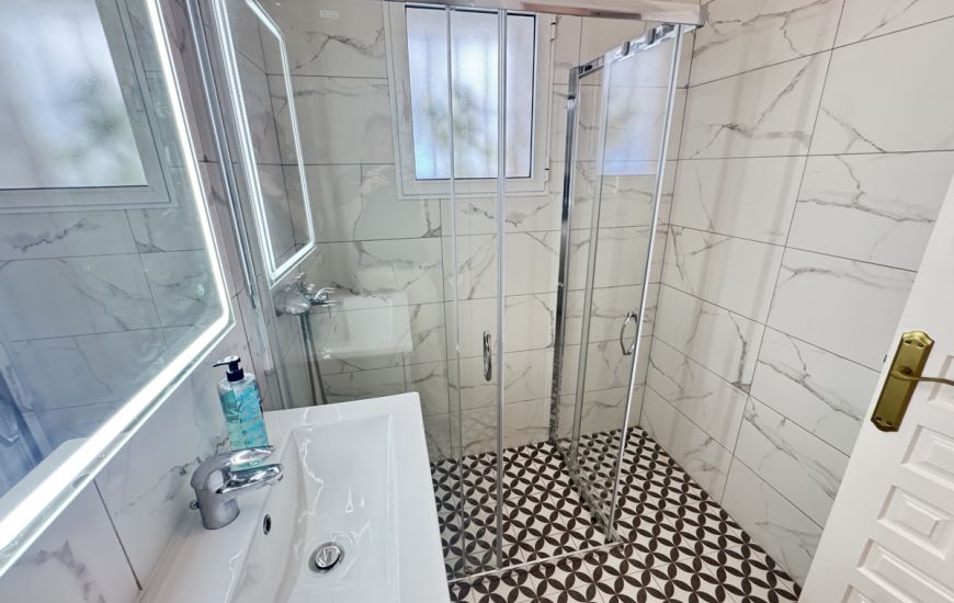 Sale - Villa - Villamartin