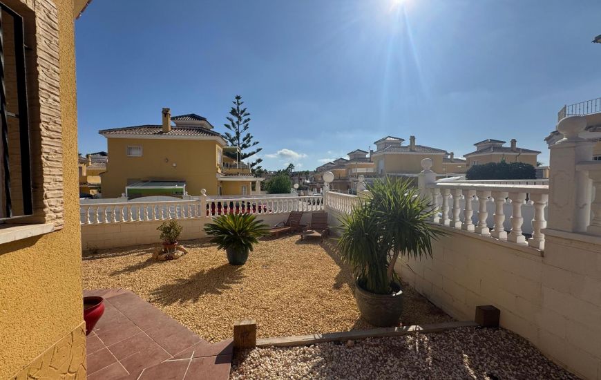 Sale - Villa - Algorfa