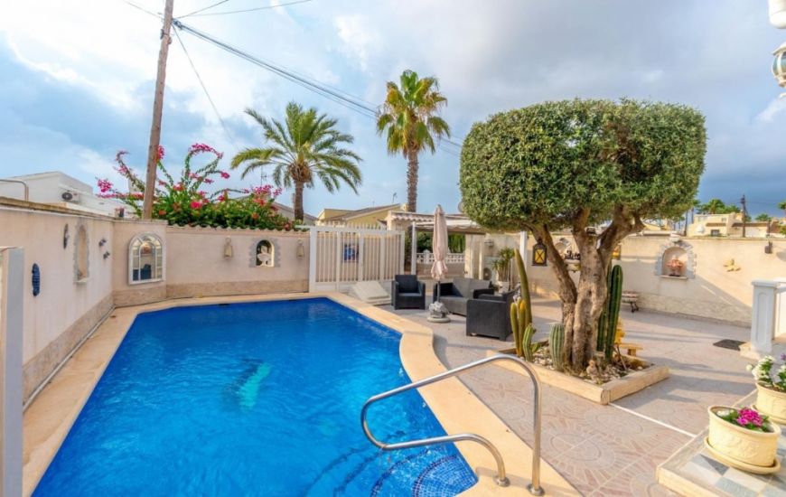 Sale - Villa - Orihuela Costa