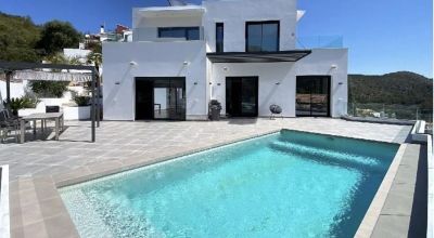 Villa - Sale -  - 