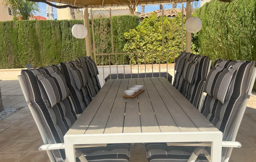 Sale - Villa - El Raso