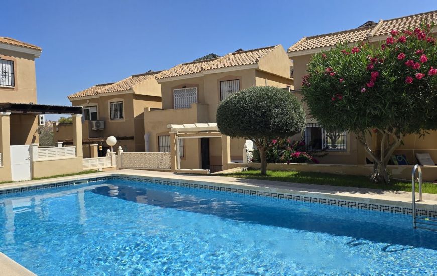 Sale - Villa - Orihuela Costa