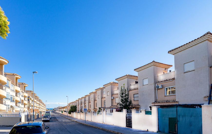 Sale - Adosado - Punta Prima