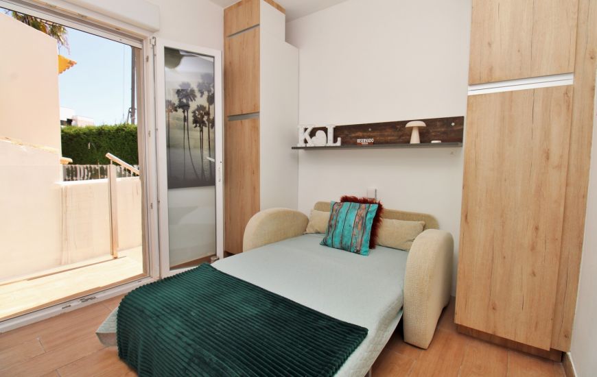 Sale - Villa - Villamartin
